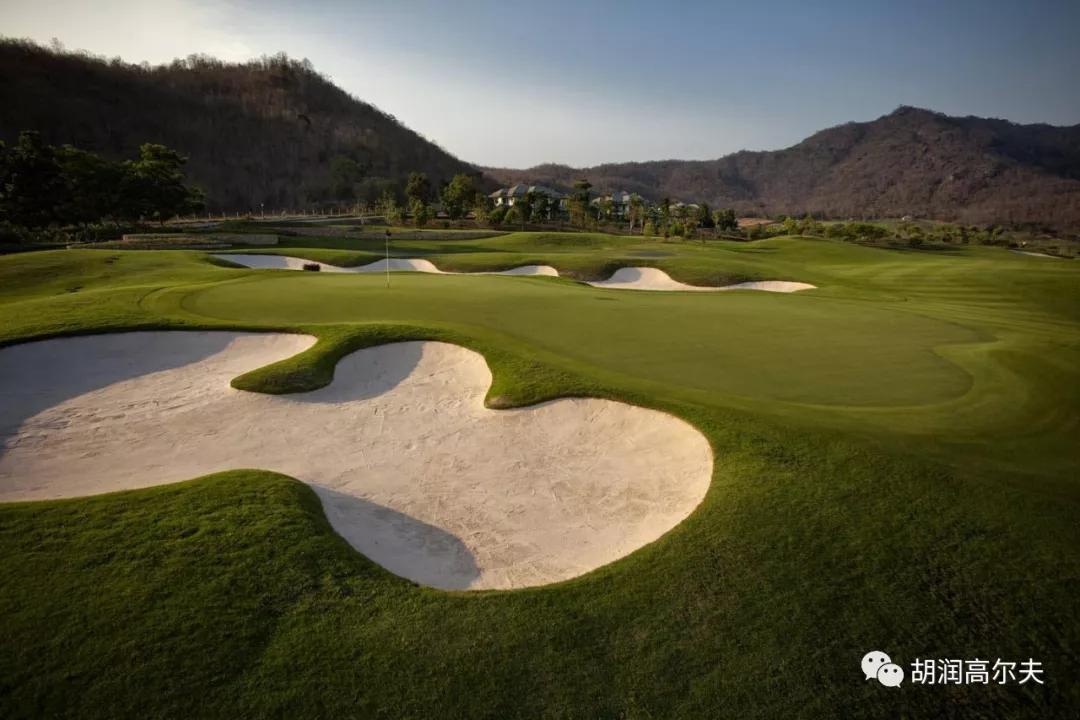 最新世界高尔夫排名前十位,2022中国十佳高尔夫球场
