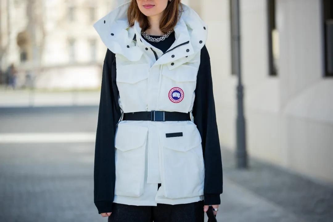 养乐多为什么在中国卖这么贵,养乐多为啥不打折