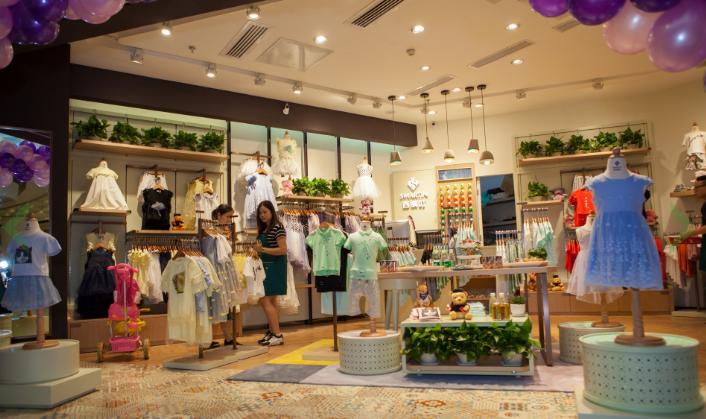 开童装店一般几个月能赚钱,藏在小区里的服装店