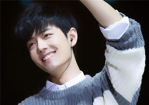 当脑残粉大肆进军之时,谁又将得到胜利?