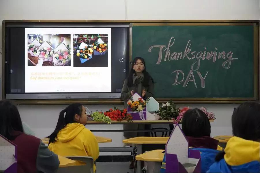 愿你被世界温柔以待——重庆八中国际部感恩节主题教育活动