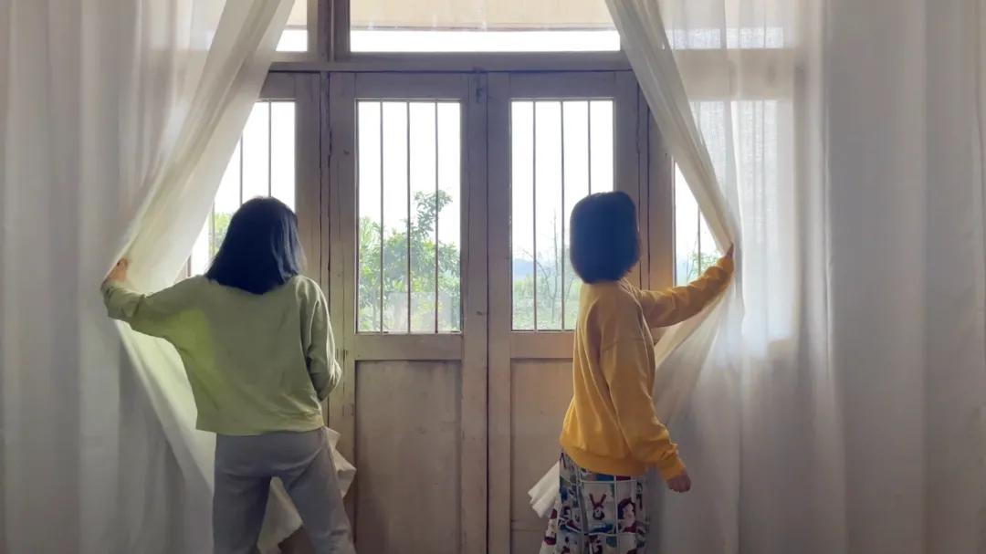 辞去年薪百万的工作回到农村,年轻人辞职去农村租房