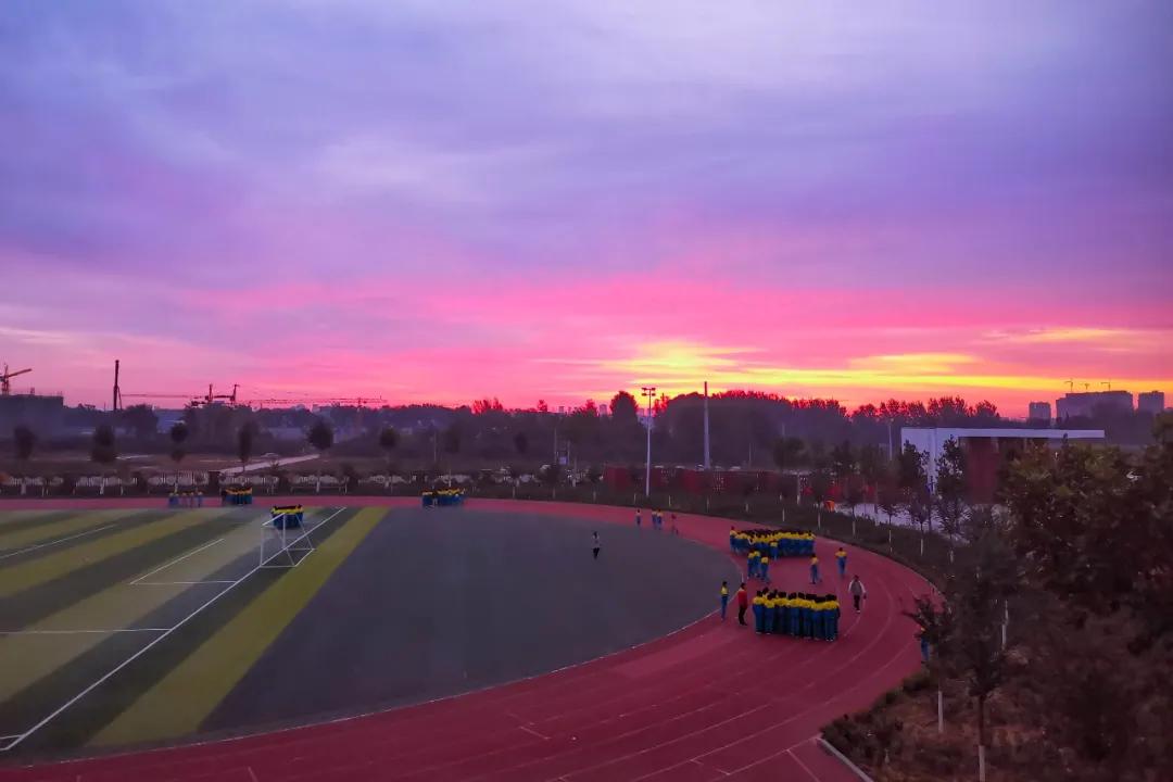 专家认为衡水二中的教育方式,衡水二中清河志臻中学