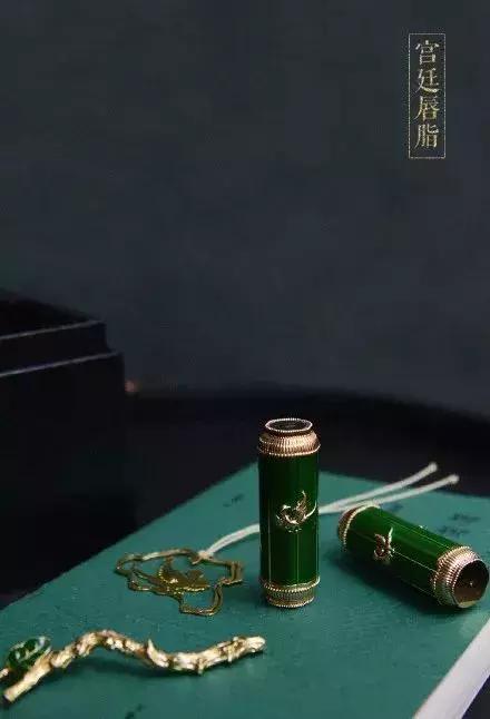 百雀羚联名故宫,百雀羚上新了故宫联名