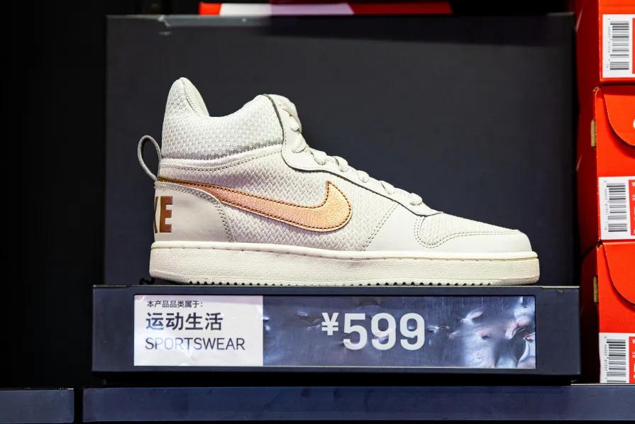 用不着加群拼团！来罗马春天奥莱，做真正的气质名媛