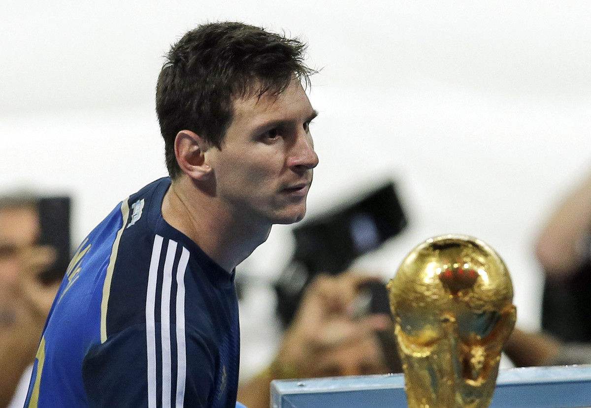 梅西与c罗巅峰对决5比0,梅西与c罗巅峰对决最后比分