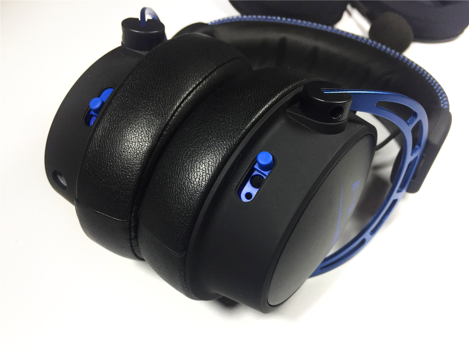 hyperxcloudalphas耳机,hyperx阿尔法加强版游戏耳机