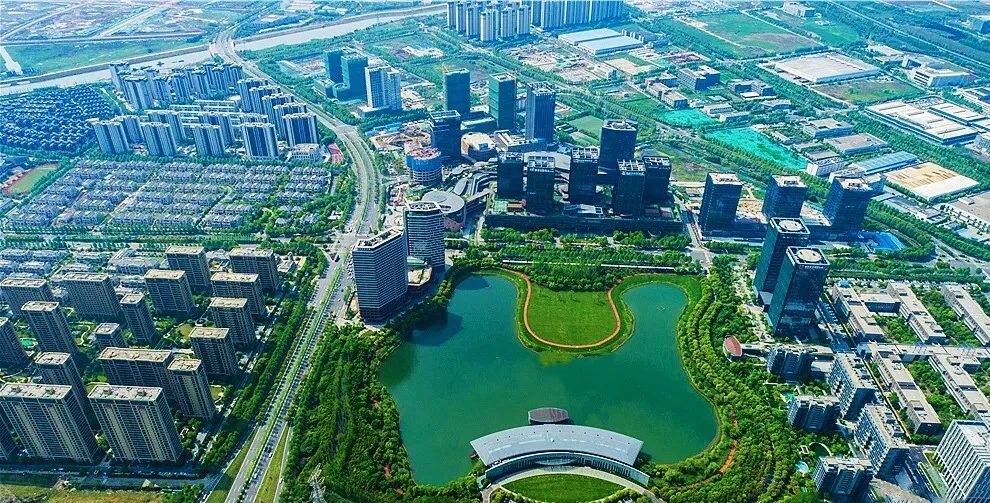 南京栖霞区超大别墅豪宅,南京最新高度6到7层高档楼盘