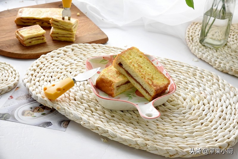 早餐不加鸡蛋怎么做好吃又简单,做煎鸡蛋吐司的三种方法