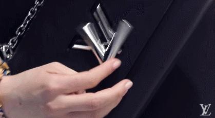 明星们买这个包时，都是“批发”的吗？