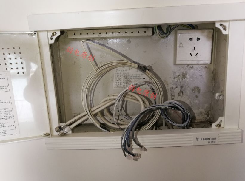 我是如何把两万兆带宽怼进弱电箱里的?