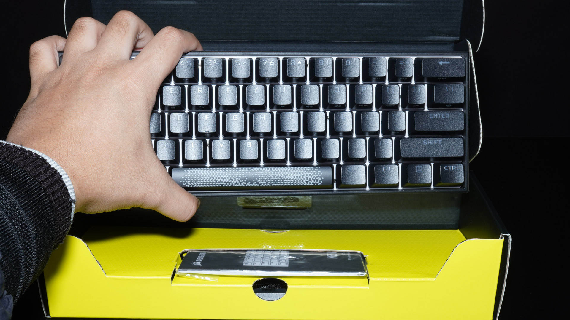 海盗船k95老款机械键盘功能,机械键盘海盗船k65怎么样