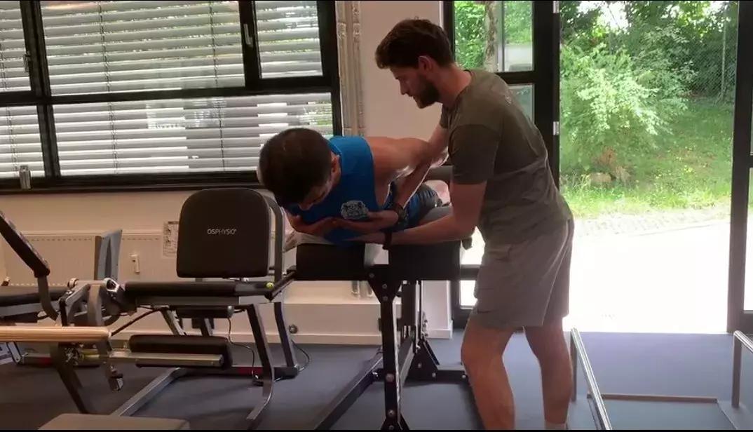 肖智职业首秀,肖智临时上场视频