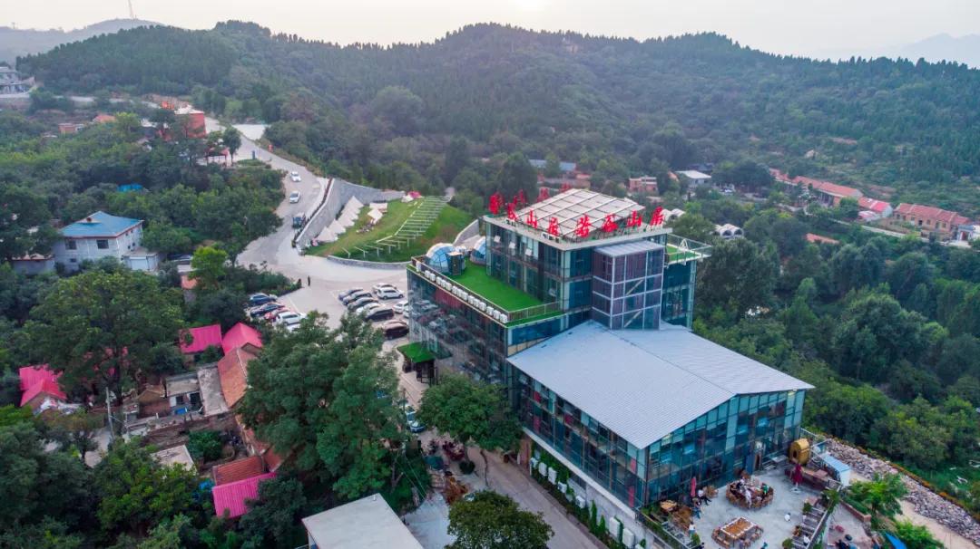 住进超梦幻玻璃星球，体验“全国最有文化特色必睡民宿”，还有网红露营地等你来！