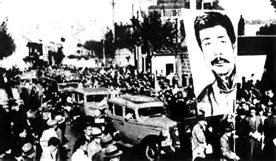 鲁迅玩伴闰土：57岁病逝后，留下5子，如今后代完成华丽转变