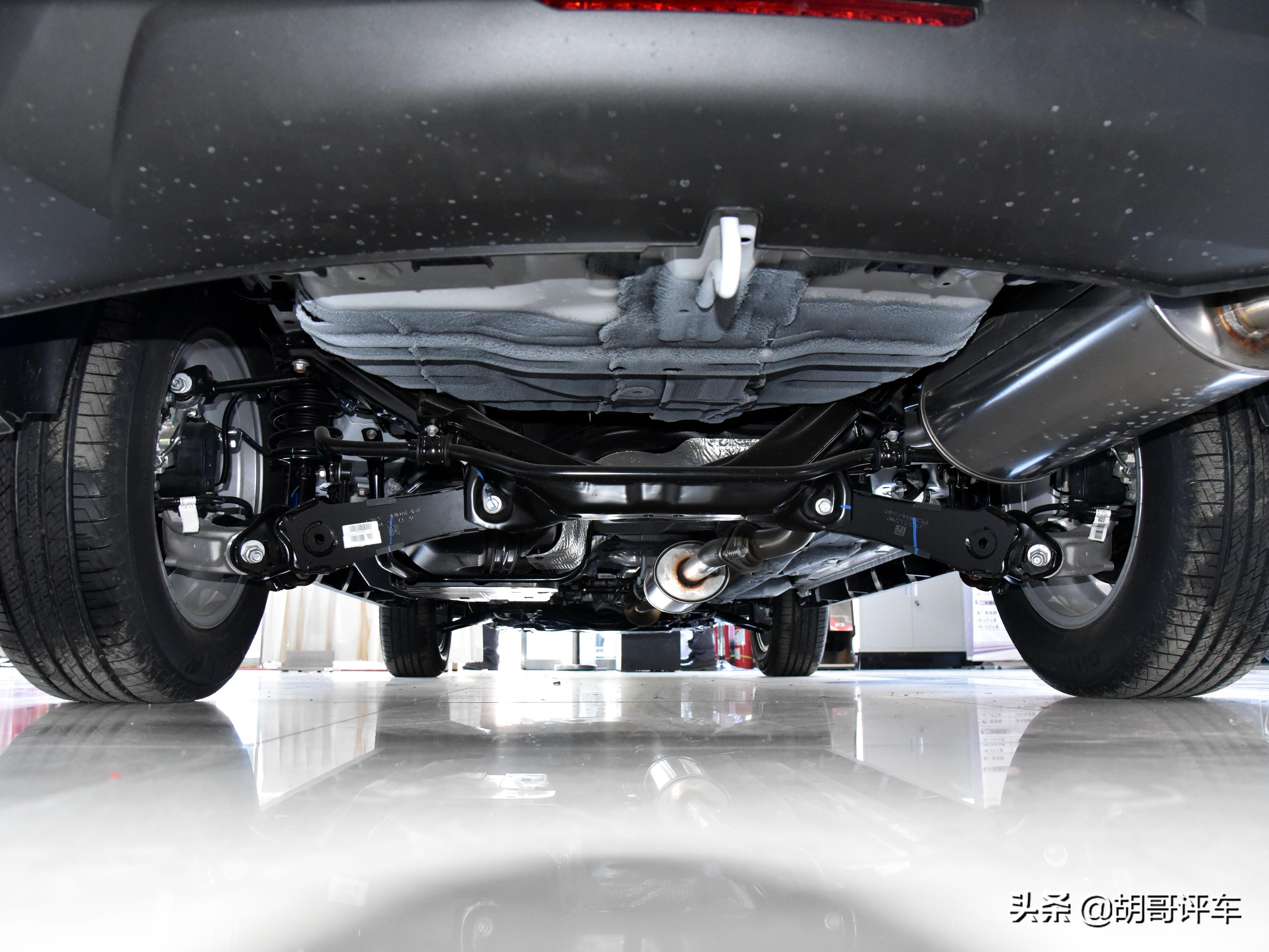 空间内饰不错的车,8万级家用suv还选大品牌哈弗m6