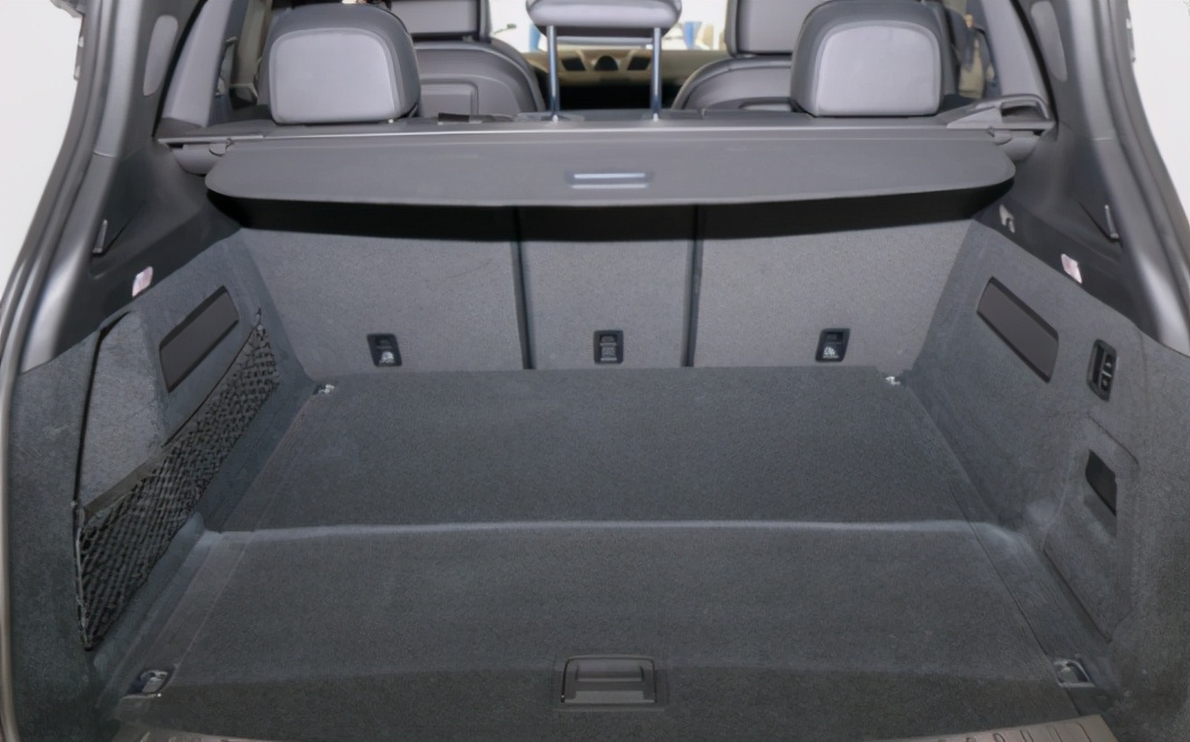 卡宴混动最新款是哪款,16款3.0卡宴混动版e-hybrid车主吐槽