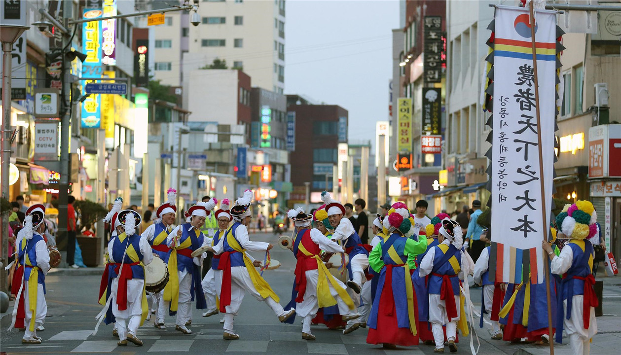 端午节为什么是辟邪的,端午节为什么要辟邪驱瘟