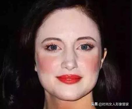 化妆怎么都学不会,化妆不好看怎么修容