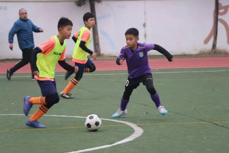 寒冬难敌足球热!岳阳这两校的球赛真精彩