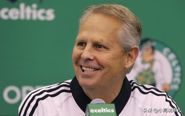 凯尔特人15人名单,凯尔特人官宣达成三方交易