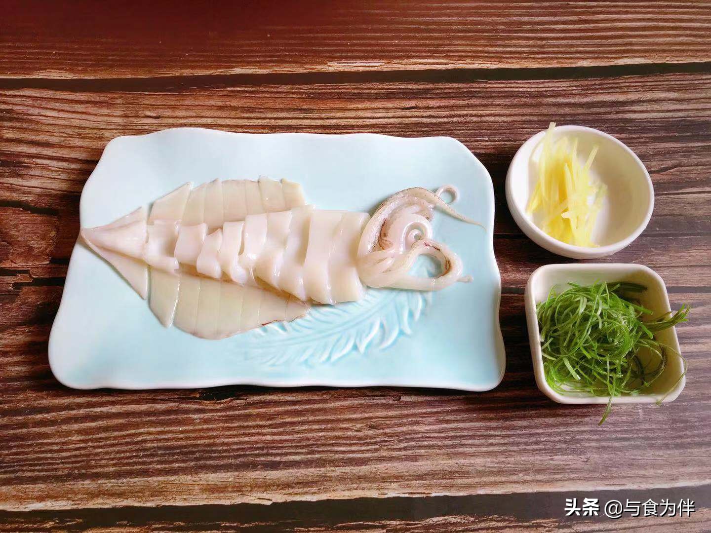 鱿鱼不油炸怎么做好吃,鱿鱼不煎不用炸鲜香肉嫩无腥味