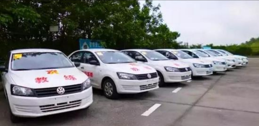 为啥教练不喜欢自己学员教别人,为什么教练不爱和我讲话