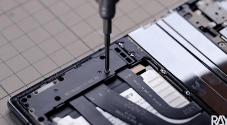 把小米铁蛋爆改成钢铁加鲁鲁的大佬，还曾把手机改造成北京城