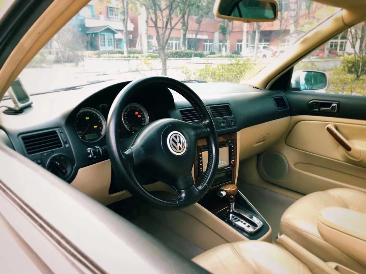 穷人玩大马力的最佳解决方案，大众宝来1.8T，一万块也能叫板GTI