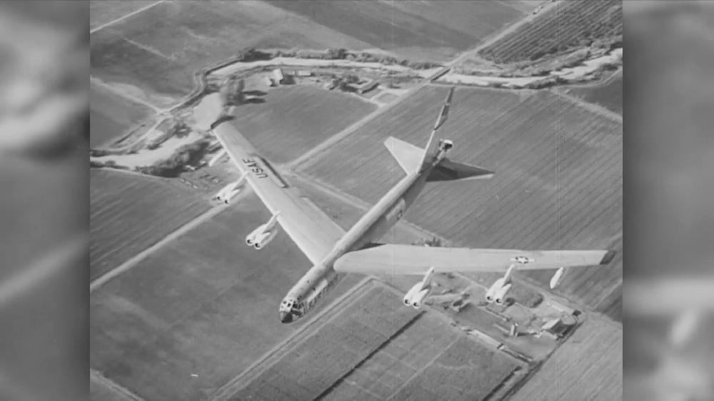 b52轰炸机坠落的视频,b52轰炸机坠毁讲解