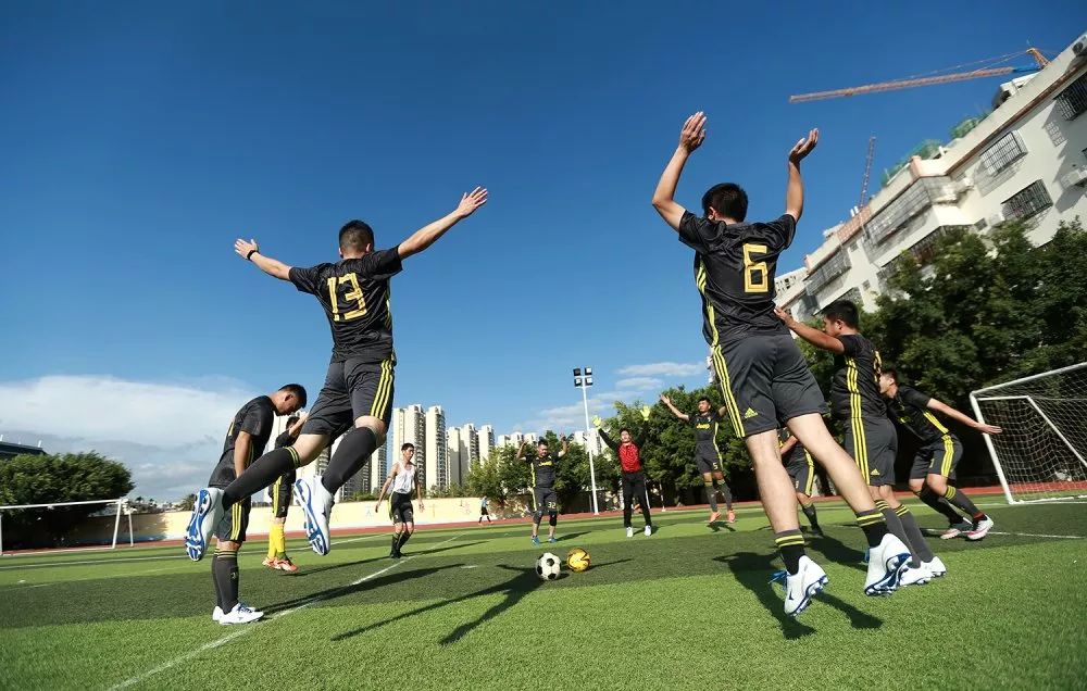 军营足球赛,走一起去看nba