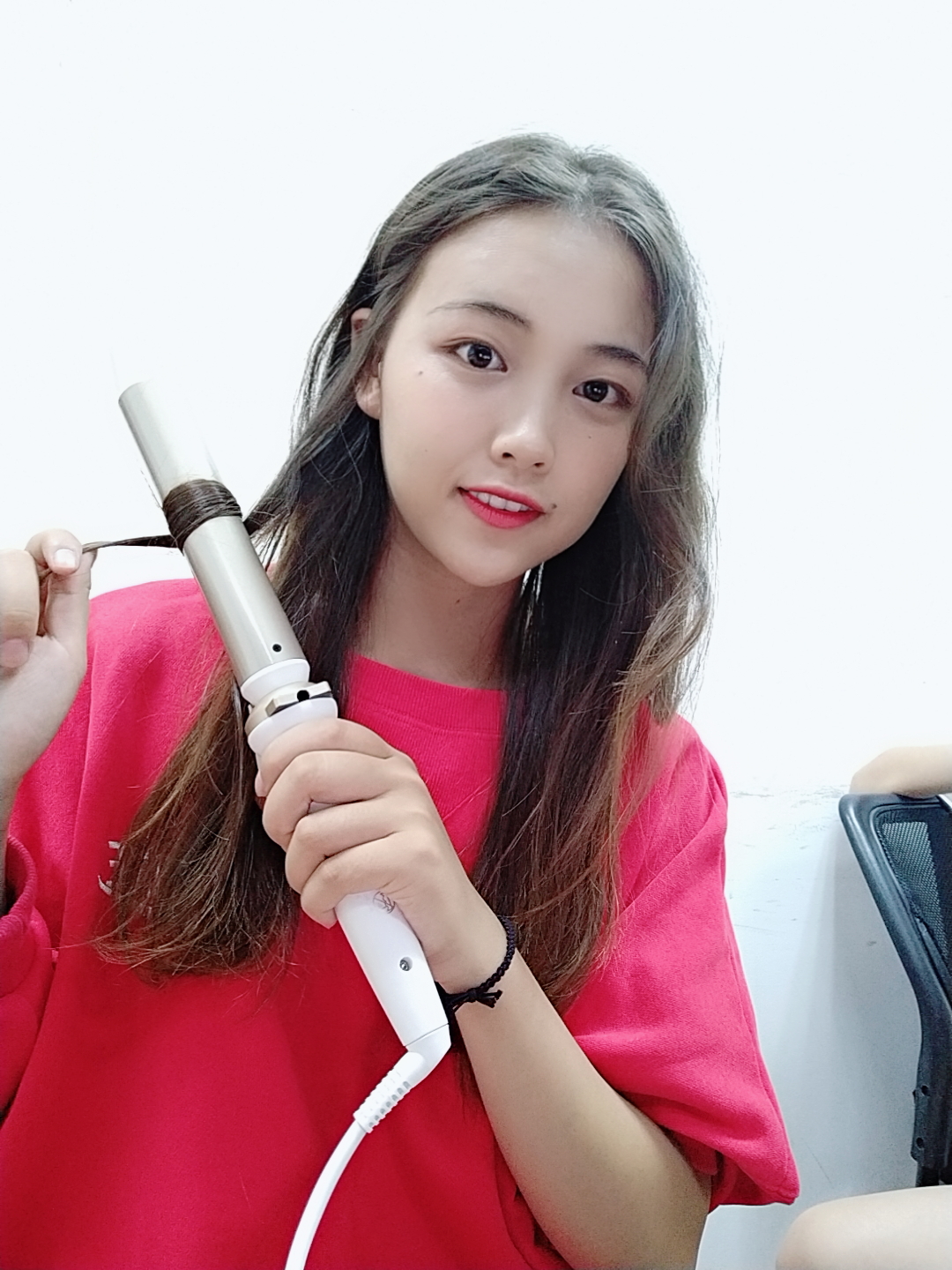 不伤头发的懒人卷发方法,头发乱怎么烫