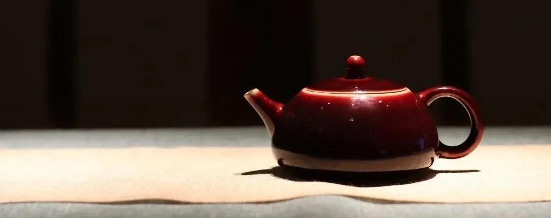 拍卖场无“君子协定”，200万拿下嘉靖*钟金**杯