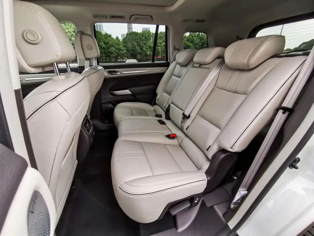 试驾传祺gs8最新款,最新款广汽传祺gs8试驾视频