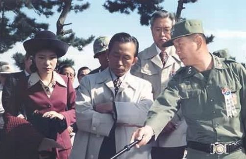 闊╁浗鐢靛奖鍗楀北鐨勯儴闀夸滑,闊╁浗鍗楀北鐨勯儴闀夸滑