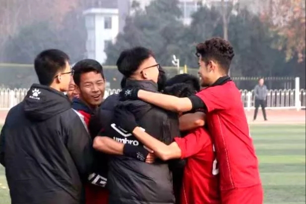 八连胜好强大,陕西足球8冠王