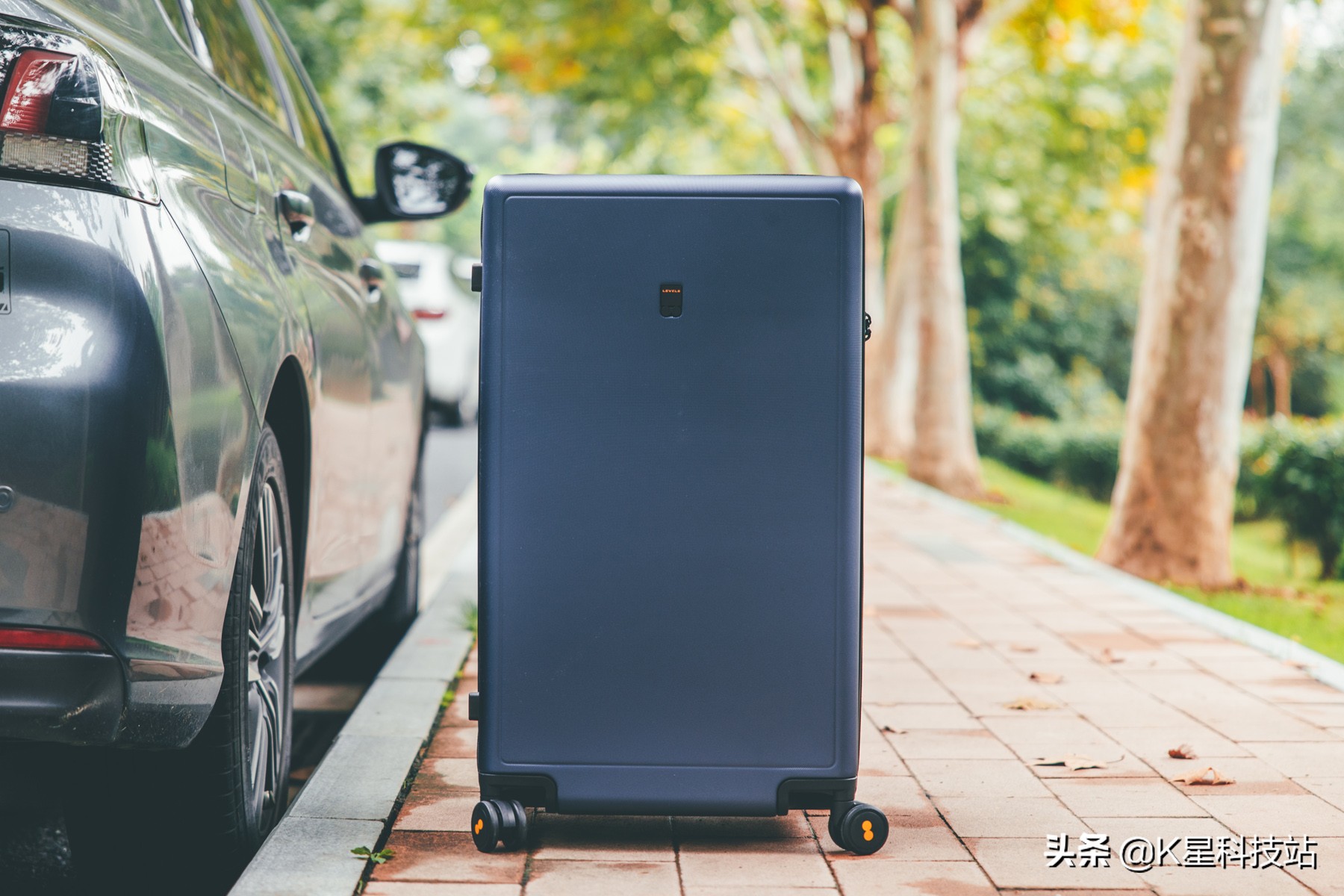 地平线8号大旅行家行李箱测评,地平线8行李箱大旅行家