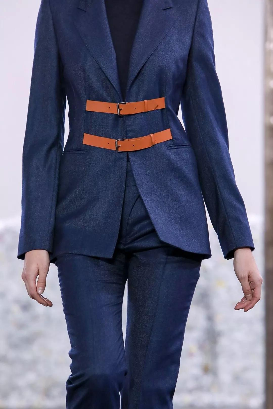 等疫情过后穿上漂亮的衣服,等疫情过后去赏花