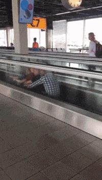 开心一刻gif搞笑动图,搞笑gif段子看起来能量满满