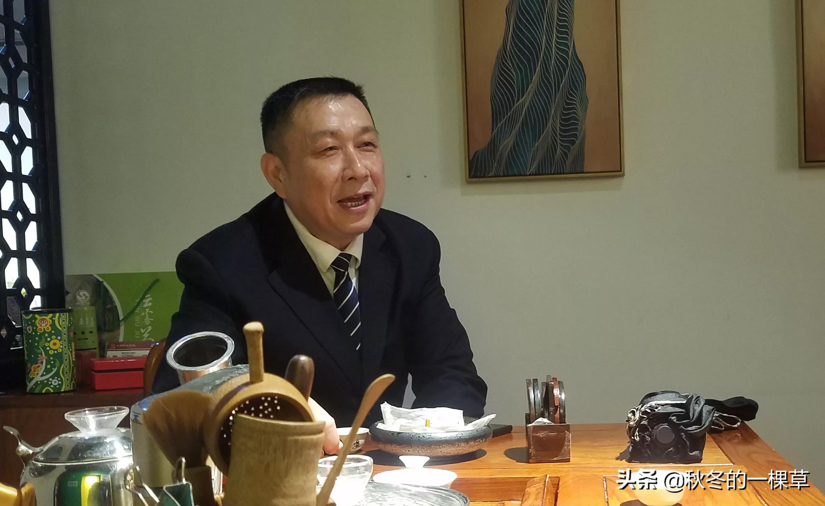 传奇卖元宝一天能挣多少钱,传奇当年赚了多少钱啊