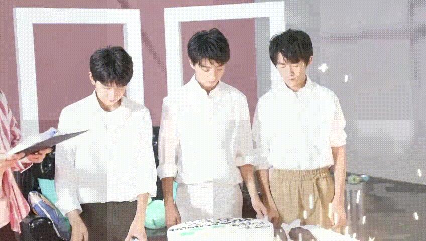 tfboys之十年之约全部小说,tfboys观察日记十年之约