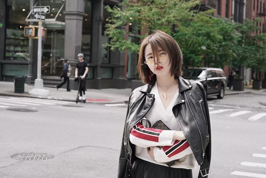 早春风衣穿搭高级感,早春穿搭颜色毛衣外套