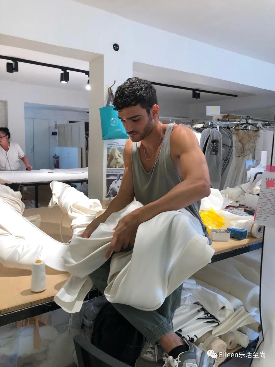 包下所有的豪车劳斯莱斯,包下整个奢侈品