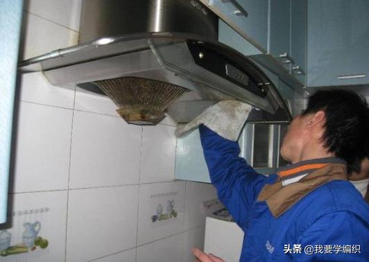 油烟机怎么自己拆下来,油烟机自己洗拆下来装不好怎么办