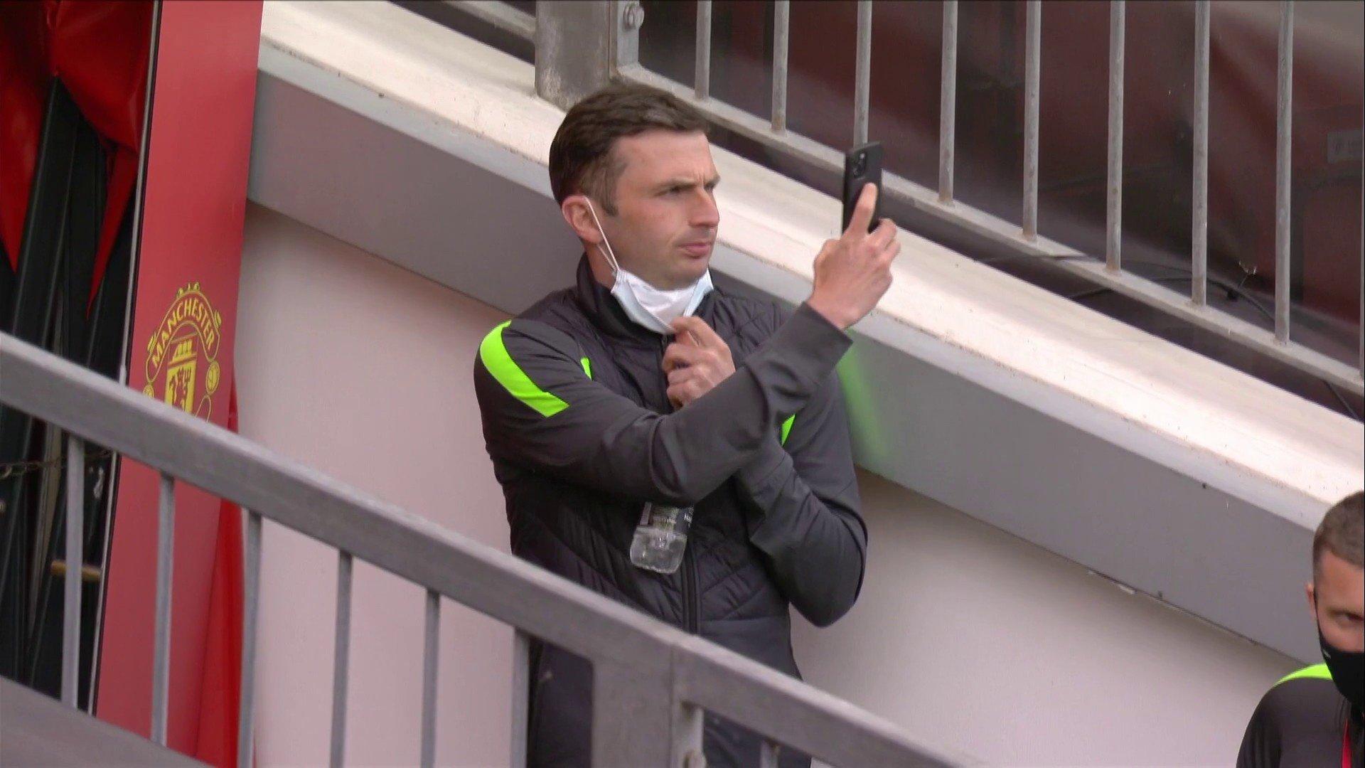 低情商对待球迷和高情商对待球迷,论一个球迷