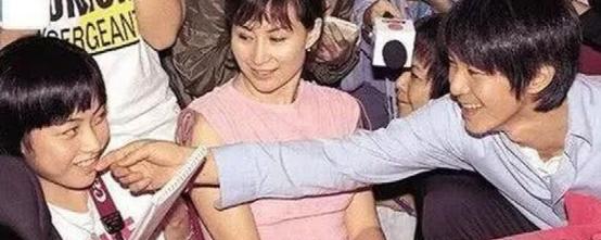 刘銮雄历任女友照片,刘銮雄历届女友顺序