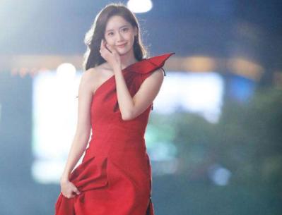 林允儿冻龄,林允儿刚出道自我介绍