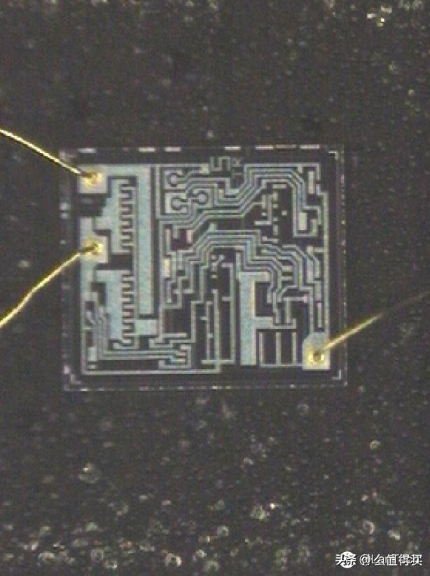 看芯片内部用什么显微镜,芯片在显微镜下的样子