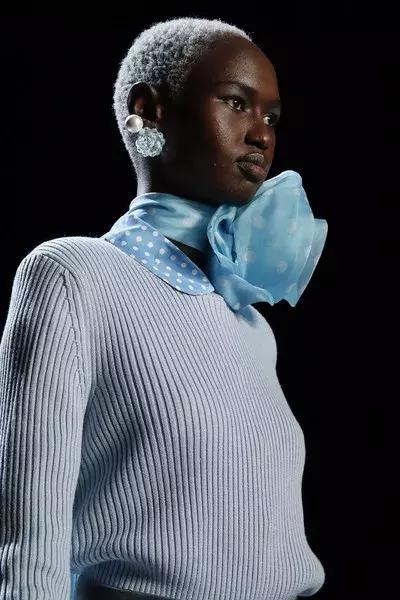 最热门的5款发型,2019年流行的女士发型