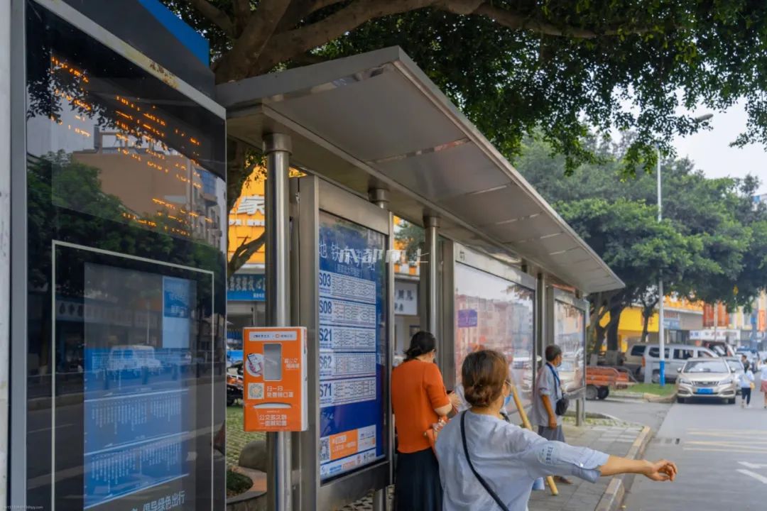 成都二圈层公交车对比,成都二圈层双流和龙泉谁更强